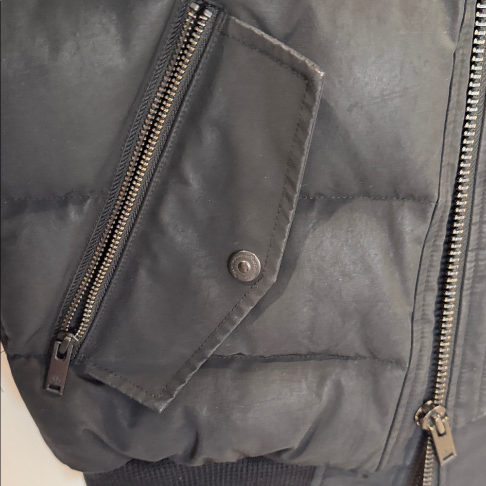 Moose Knuckles Black Puffer Jacket - Picture 5 of 7
